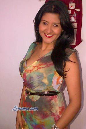 142205 - Herli Age: 49 - Colombia